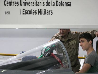 Estand del Ejército en el Sló de l'Ensenyament de Barcelona de 2018.