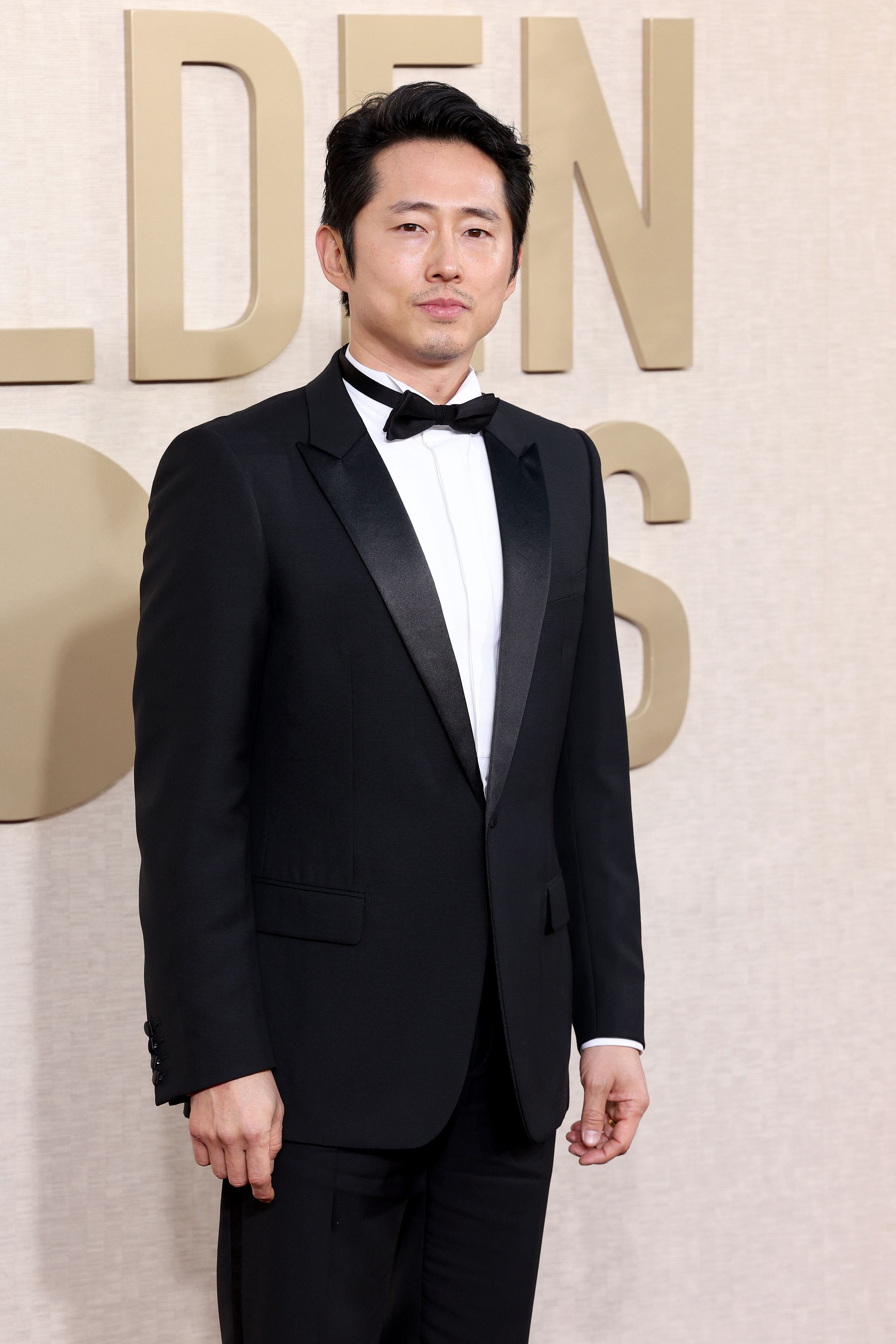 Steven Yeun acudía nominado por primera vez y se marchaba con un Globo de Oro a mejor actor en una miniserie o película para televisión por 'Bronca'.