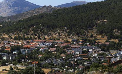 Vista de Collado Mediano en la Sierra de Guadarrama.