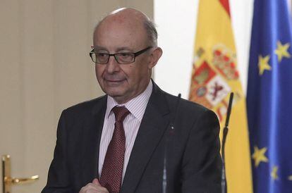 El ministro de Hacienda, Crist&oacute;bal Montoro, tras el &uacute;ltimo Consejo de MInistros.