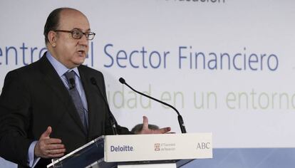 El presidente de la patronal bancaria AEB, José María Roldán, en el XXIII Encuentro del Sector Financiero.
