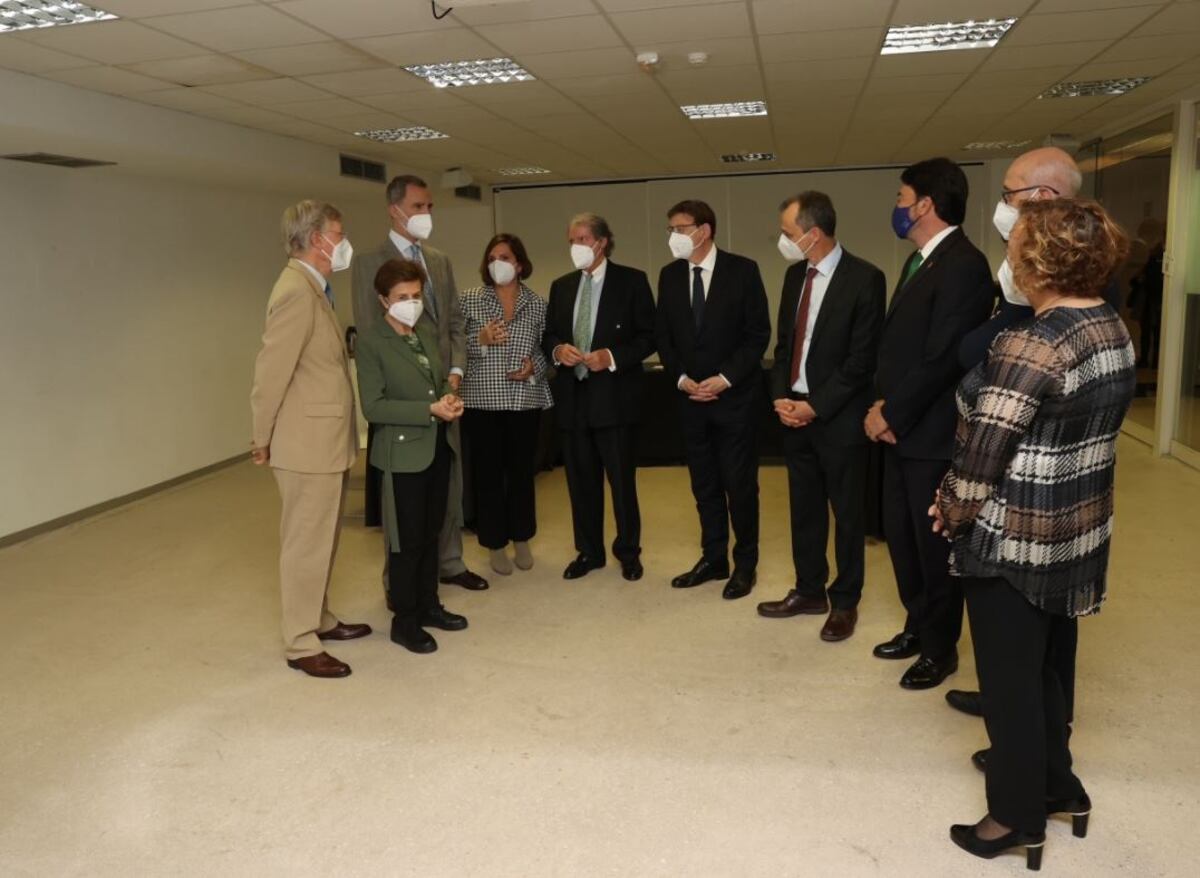 La Fundación Princesa de Girona premia la creación de antibióticos por ordenador del biotecnólogo César de la Fuente
