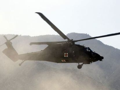 Un helicóptero estadounidense en la base de Bostic, Afganistán. 