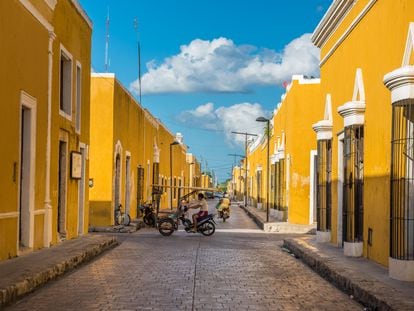 M4C38P Izamal, the yellow colonial city of Yucatan, Mexico. Image shot 02/2017. Exact date unknown.