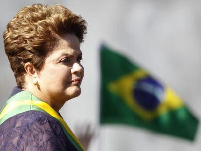 Rousseff durante el desfile militar del domingo en Brasilia