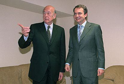 Valéry Giscard d&#39;Estaing, ayer en Madrid, con José Luis Rodríguez Zapatero.