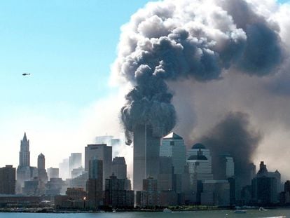 Atentado contra las Torres Gemelas de Nueva York el 11 de septiembre de 2001.