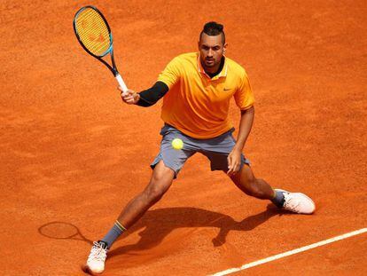 Nick Kyrgios durante su partido de ayer contra Daniil Medvedev en la primera ronda del Masters 1000 de Roma.