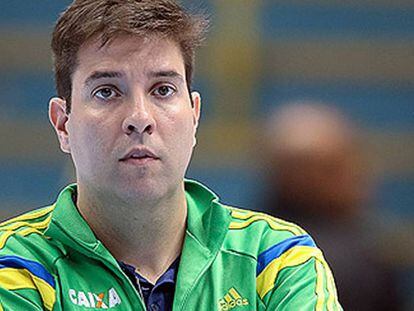 El entrenador de gimnasia Fernando de Carvalho Lopes.