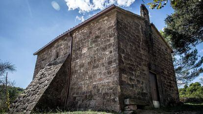 Iglesia de Sant Jaume del Clot de Grau en Castellfollit del Boix.