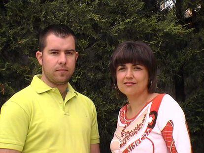 Sergio Juarros Nebreda y Xenia Tomás Puerto, propietarios de Aram Bair.