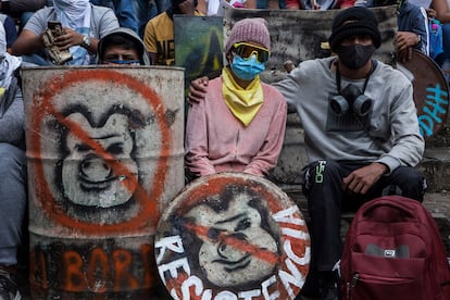 La Taula impulsó una visita de parlamentarias y organizaciones catalanas a Colombia para verificar la vulneración de derechos humanos por parte del Estado a raíz de la represión de las protestas del llamado Paro Nacional.