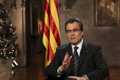 Artur Mas, durante la emisión del discurso de Fin de Año.