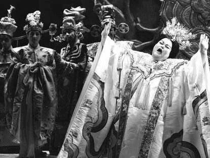 La soprano Sharon Sweet en el montaje de <i>Turandot,</i> dirigido por Zubin Mehta, en el Mayo Florentino de 1997.