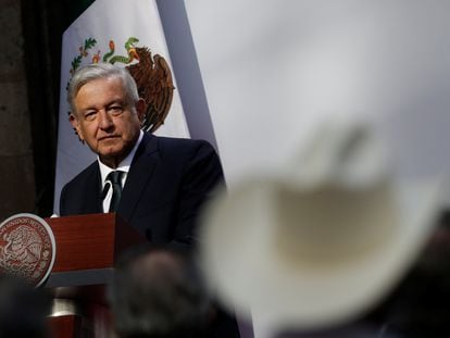 El presidente de México, Andrés Manuel López Obrador, pronuncia su segundo discurso sobre el estado de la unión en el Palacio Nacional en la Ciudad de México, México, el 1 de septiembre de 2020.