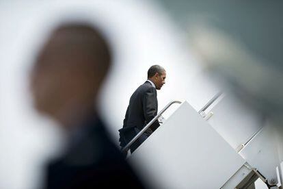 El presidente de EE UU, Barack Obama, aborda el Air Force 1.