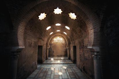 Vestíbulo de ingreso de los baños árabes de Jaén, en los sótanos del palacio de Villardompardo de la ciudad andaluza.