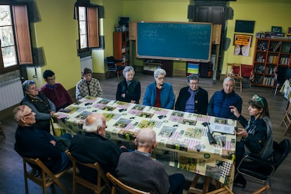 Clase en Momán de la UNED Senior.