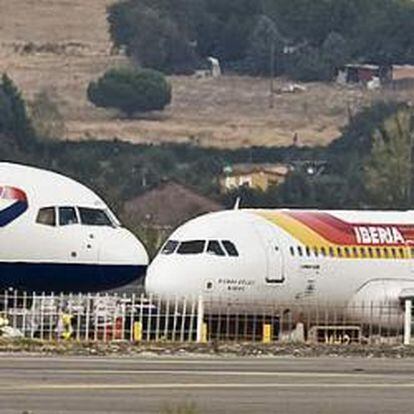 Aviones de las flotas de British Airways e Iberia.