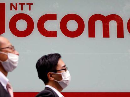 El gigante japonés NTT lanza una oferta por el 34% que no posee de su filial de telefonía móvil