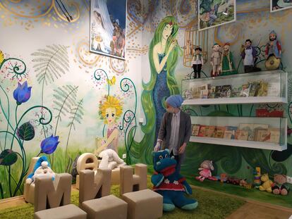 Sala infantil de la Casa Museo del Libro Tártaro, en Kazán. El centro se abrió el año pasado con financiación de las autoridades locales en la casa en la que vivió el escritor tártaro, Sharif Kamal, clásico de la literatura tártara soviética. / M. R. S.