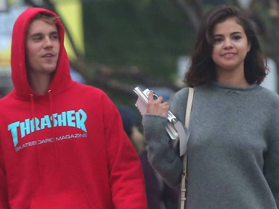 El Beso De Justin Bieber Y Selena Gomez Que Confirma Que Han Vuelto Gente El Pais