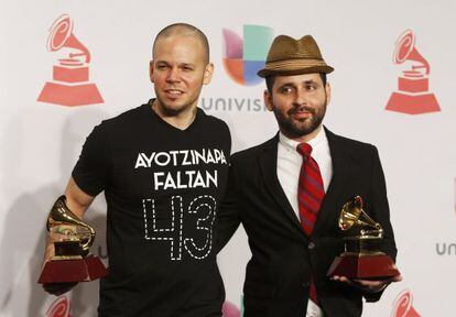 Calle 13, con sus dos galardones.