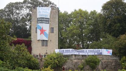 Protesta en el pazo de Meirás, en agosto de 2017.