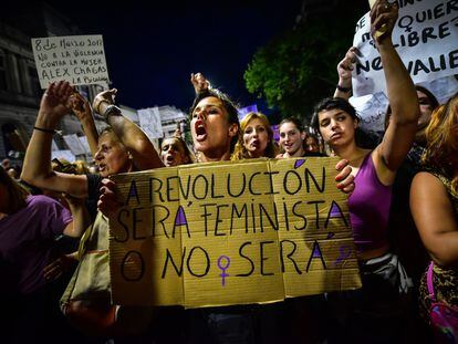 Mujeres en una marcha feminista en Montevideo (Uruguay), en una imagen de archivo.