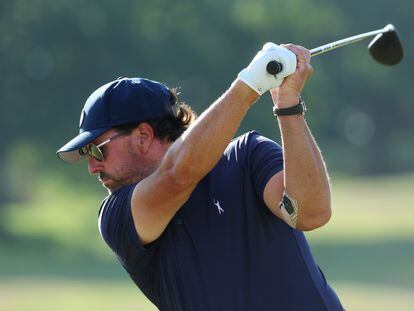 El golfista estadounidense Phil Mickelson, en la segunda ronda del US Open.