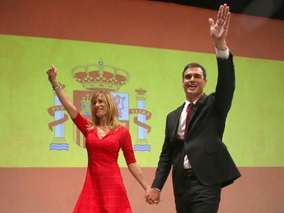 Pedro Sánchez y Begoña Gómez, en la presentación de su candidatura, en el Circo Price de Madrid, en junio de 2015.