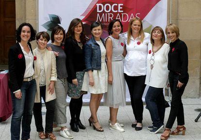 Nueve de las integrante de Doce Miradas en su tercer aniversario