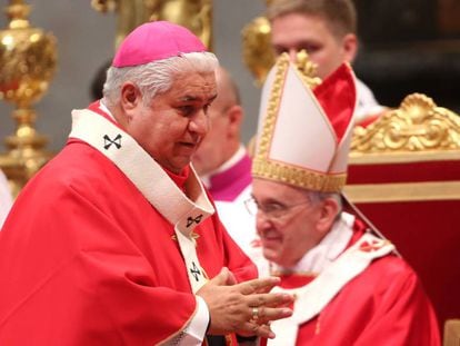El Papa recibe a Rogelio Cabrera en 2013 en el Vaticano.