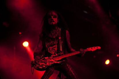 Rob Zombie abrió el turno a los cuatro estelares. Después de su presentación siguieron las de Korn, que celebró 20 años de trayectoria, y Limp Bizkit, antes del gran cierre.