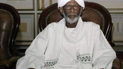 Hassan Al-Turabi, l&iacute;der islamista sudan&eacute;s, en 2014. 