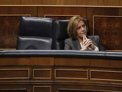 La ministra de Defensa, María Dolores de Cospedal, durante el pleno de este miércoles en el Congreso.