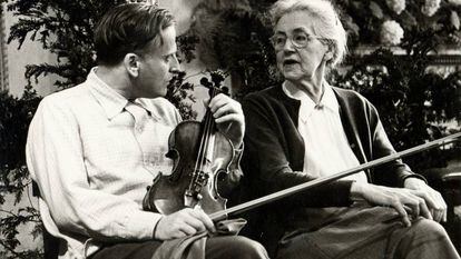 Yehudi Menuhin y Nadia Boulanger en el Festival de Bath en 1960.