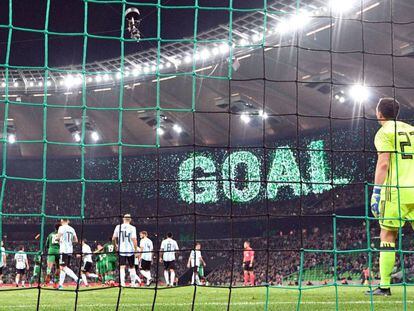 Nigeria celebra el primer gol ante la selecci&oacute;n de Argentina en el estadio ruso de Krasnodar.