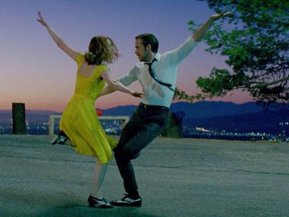 Ryan Gosling y Emma Stone, en la cinta &#039;La La Land&#039;.