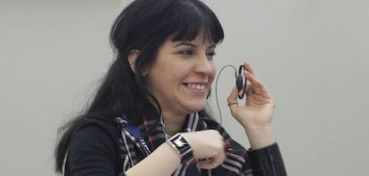 La activista tunecina Lina Ben Mhenni, durante la conferencia de ayer en Valencia.