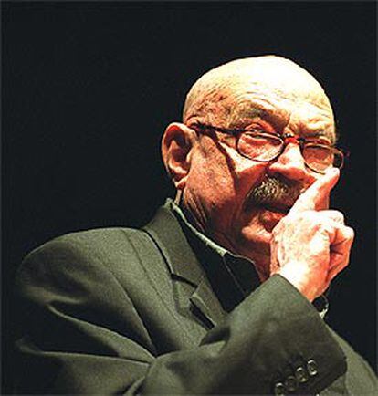 José Hierro (Madrid, 1922) obtuvo el Premio Cervantes en 1998.