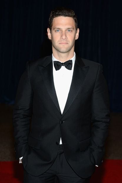 Justin Bartha.