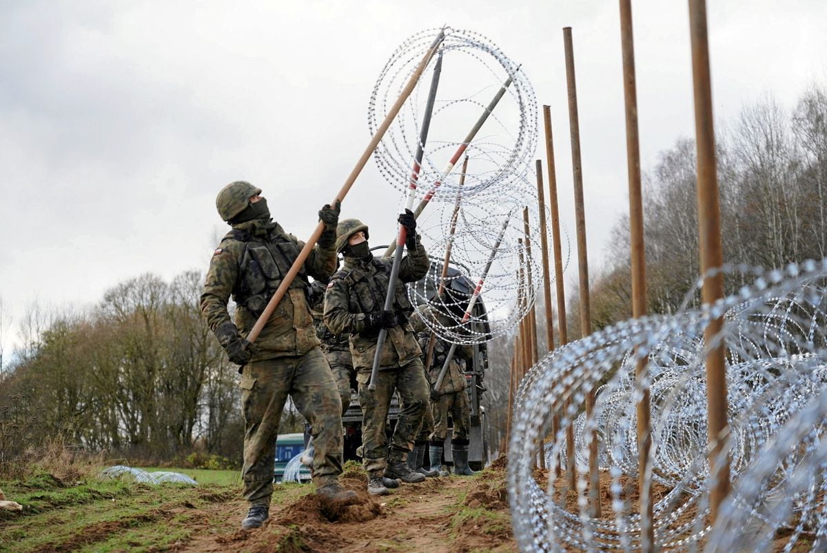 Polska buduje 210-kilometrowe ogrodzenie z drutu kolczastego, aby chronić się przed rosyjskim obwodem kaliningradzkim.  Międzynarodowy