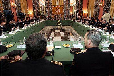 Asistentes a la reunión de coordinación de seguridad celebrada ayer en Málaga.