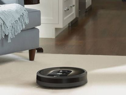 Vrios modelos de robots aspiradores de la marca Roomba se encuentran rebajados durante la jornada del 'Black Friday' 2018.