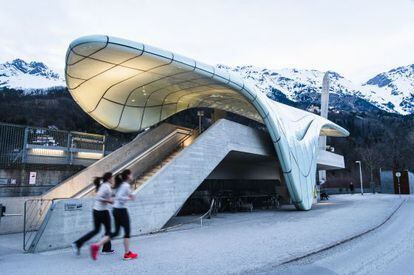 Congress Station, la primera de las estaciones del funicular proyectadas por Zaha Hadid en Innsbruck. 