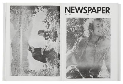 'Newspaper', a la izquierda artista desconocido y a la derecha obra de Andy Warhol. Cortesía de Primary Information y © The Andy Warhol Foundation for the Visual Arts.