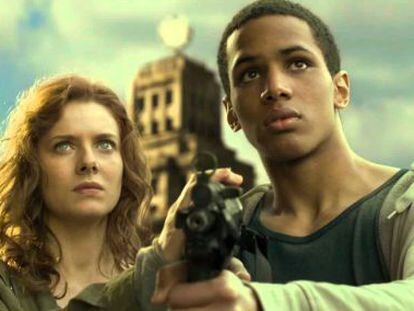 Rachel Hurd-Wood e Ibrahim Man&eacute;, en &#039;Segundo origen&#039;.