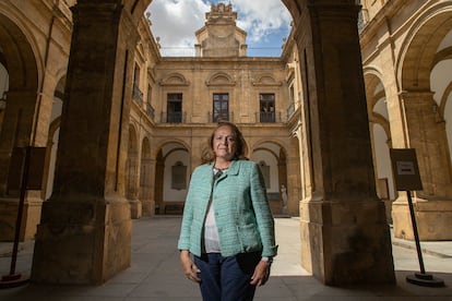 Concha Yoldi, presidenta de Persán, en la Universidad de Sevilla, antigua Fábrica de Tabacos de la ciudad.