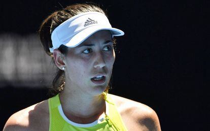 Muguruza, durante el partido contra Hsieh, ayer en la pista central de Melbourne.